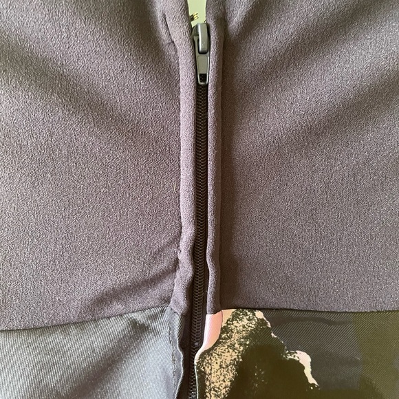 Speechless Purple Floral Peplum Layered NWOT Cut Out Design Halter Dress. Size 1 - Picture 9 of 11